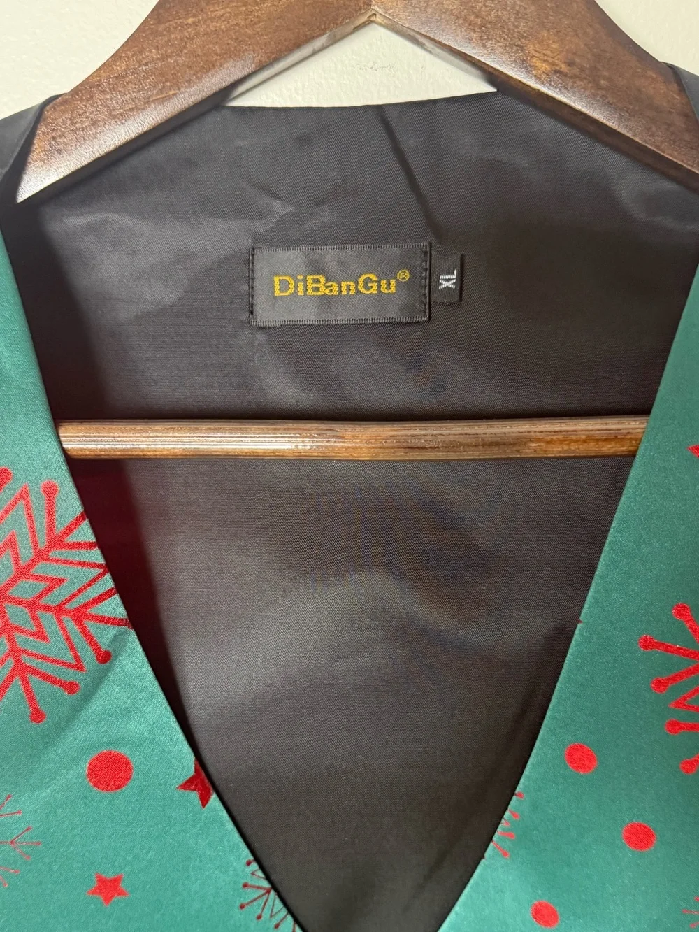 Men’s Christmas Silk Vest Green Red Snowflake XL Festive Party Tuxedo